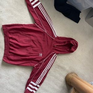 Adidas vintage oversized hoodie (NO STRINGS)